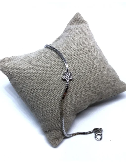 Bracciale a Maglie Lisce con Stella di Zirconi