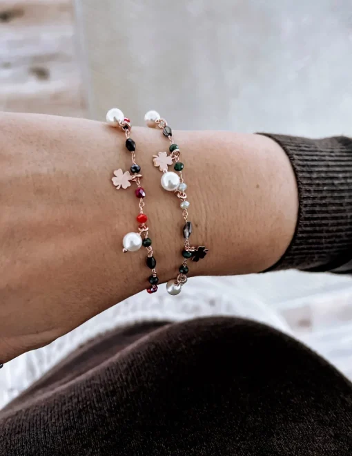 Bracciale Cristalli Perle Pendenti e Quadrifogli COLORE CRISTALLI rossi