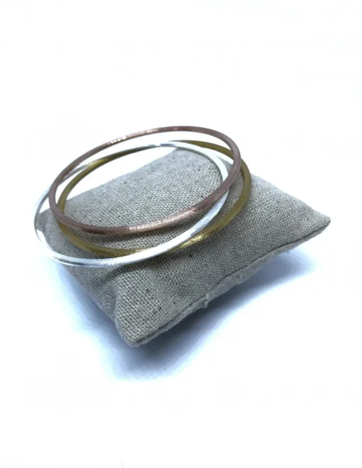 Bracciale Rigido Schiava Inciso a Mano COLORE ARGENTO Bianco DIAMETRO SCHIAVA 6.5 cm