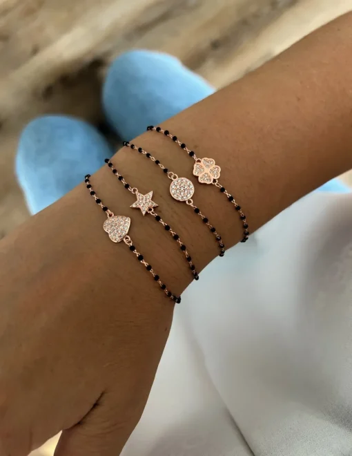 Bracciale Smaltato Nero e Soggetto di Zirconi SOGGETTO cuore