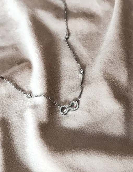 Collana Infinito