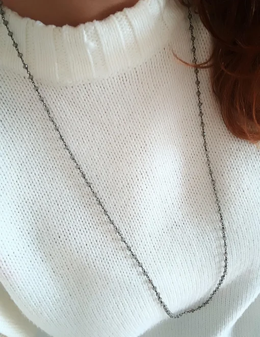 Collana Lunga Brunita con Cristalli Grigi