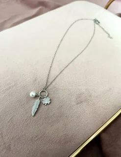 Collana Piuma Perla e Quadrifoglio