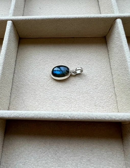 Medaglione Ovale Piccolo di Labradorite