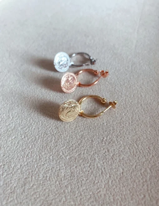Monorecchino a Cerchio con Moneta COLORE ARGENTO Bianco