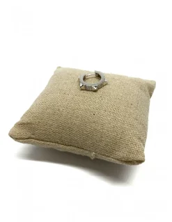 Monorecchino a Scattino con Ruota Dentata e Zirconi COLORE ARGENTO Bianco