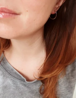 Monorecchino Cerchio Chiusura a Farfallina COLORE ARGENTO Bianco