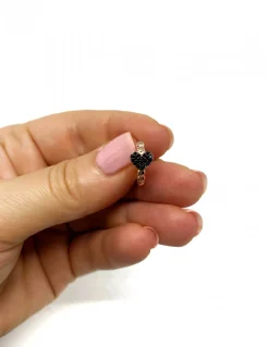 Monorecchino Scattino con Gambo Lavorato e Cuore COLORE ZIRCONI zirconi neri GAMBO PALLINE