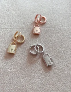 Orecchini a Scattino Asimmetrici Lucchetto COLORE ARGENTO Bianco